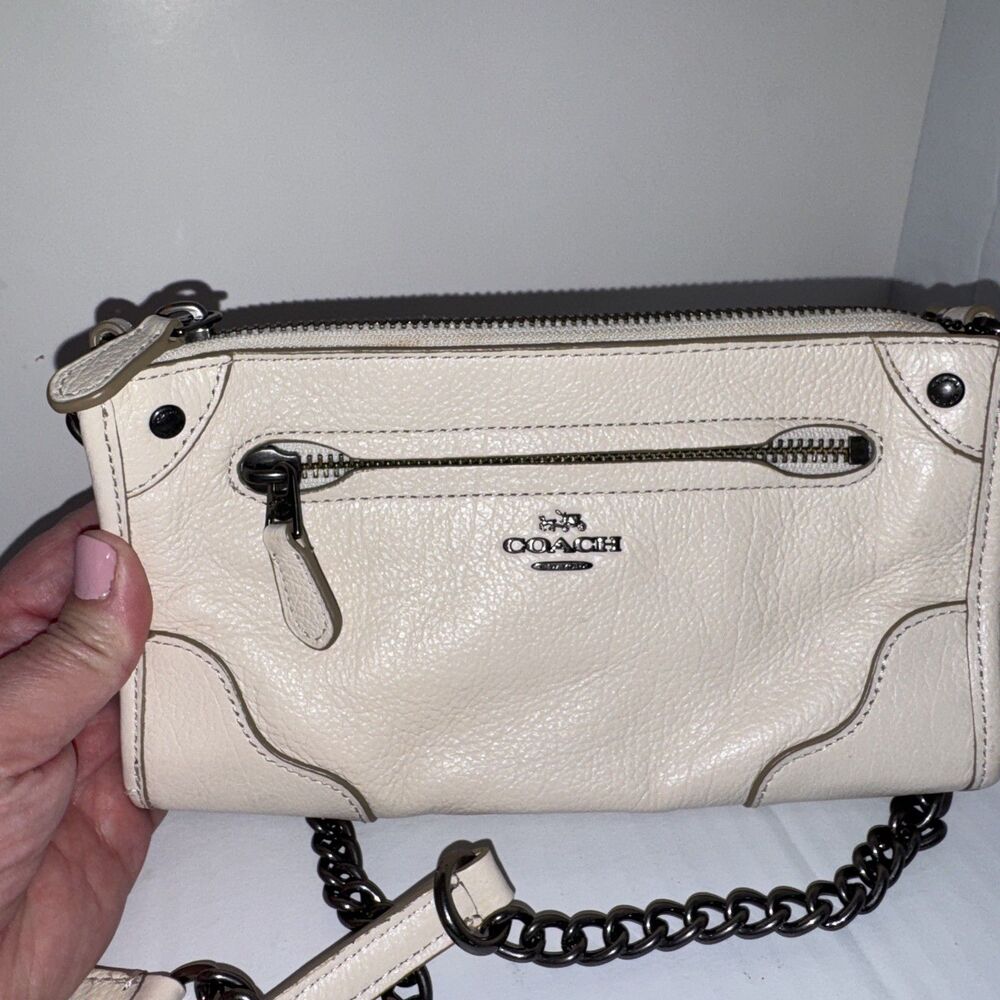 Vtg Coach Mickie Leather Crossbody Bag Chain Strap Cream Small F52646 Clutch